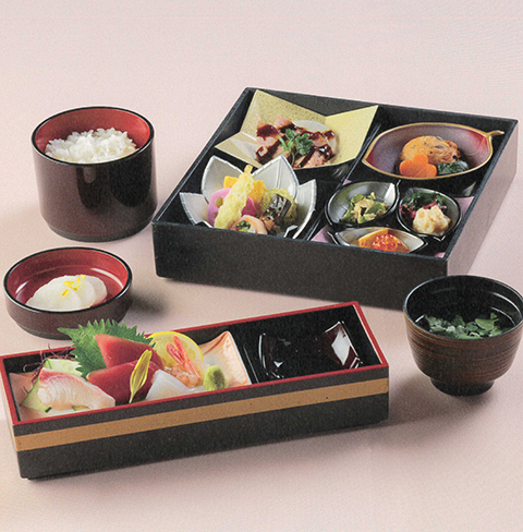 懐石弁当 朝霧〈あさぎり〉