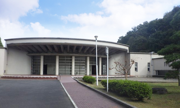 市川市斎場